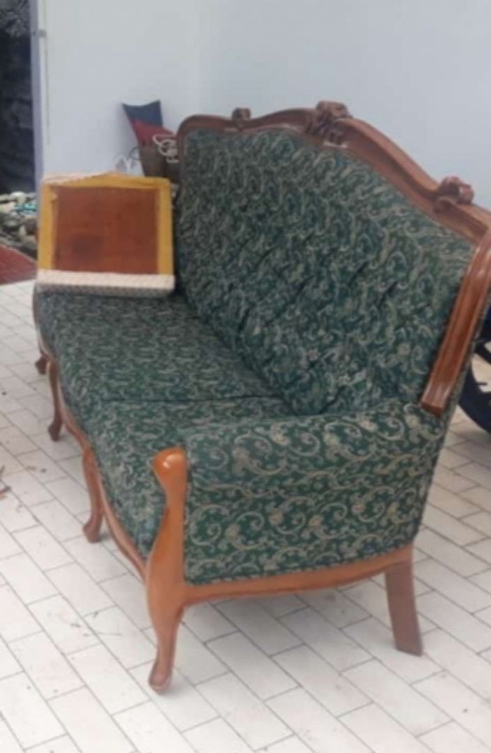 kursi ukir